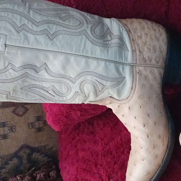 Diamante 5 Boots size 10. Beige. #29 - Picture 2 of 7